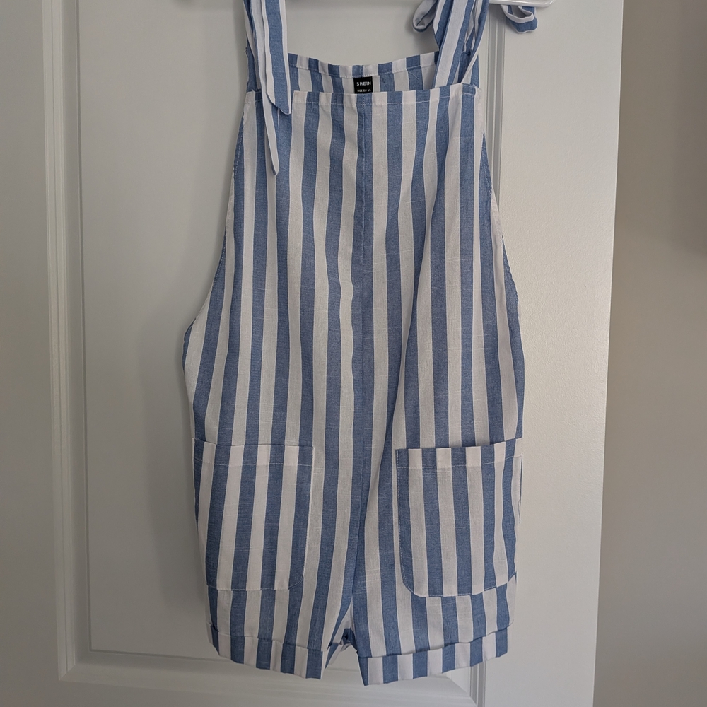 SHEIN Blue and White Striped Garment